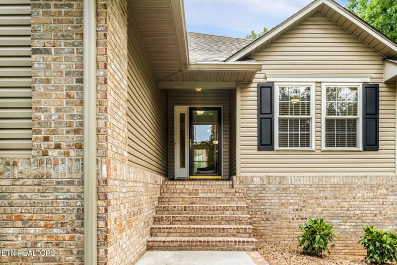 113 Kawatuska Way, Loudon, TN 37774