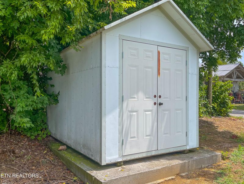 113 Lackey Ln, Vonore, TN 37885