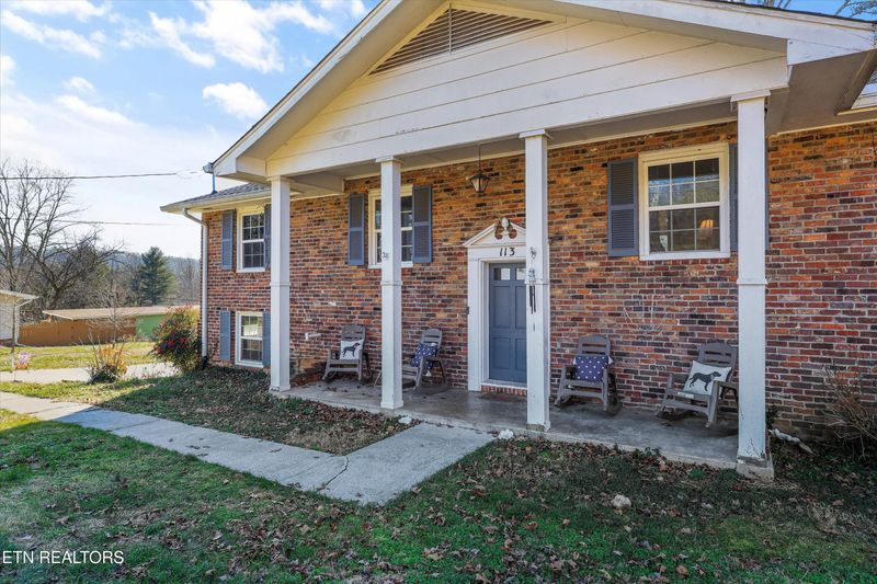113 Nebraska Ave, Oak Ridge, TN 37830