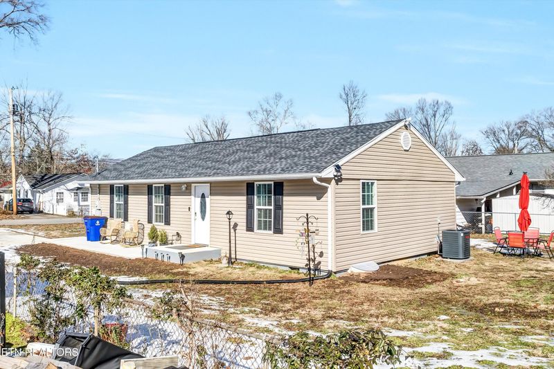 113 Nevada Cir, Oak Ridge, TN 37830