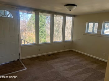 113 S Walker Ln, Oak Ridge, TN 37830