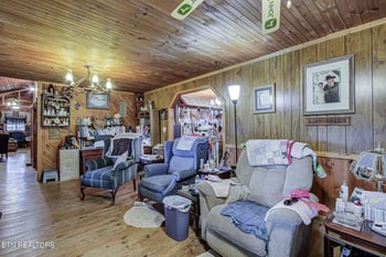 113 Sink Hole Rd, Tellico Plains, TN 37385