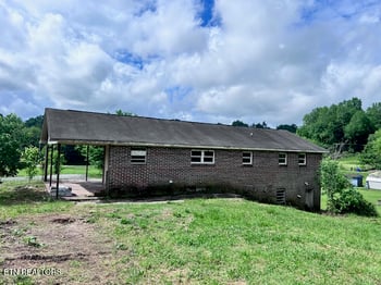 113 Smith Ln, Harriman, TN 37748