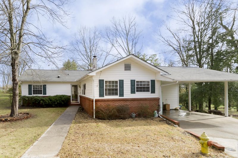 113 Ulysses Ln, Oak Ridge, TN 37830