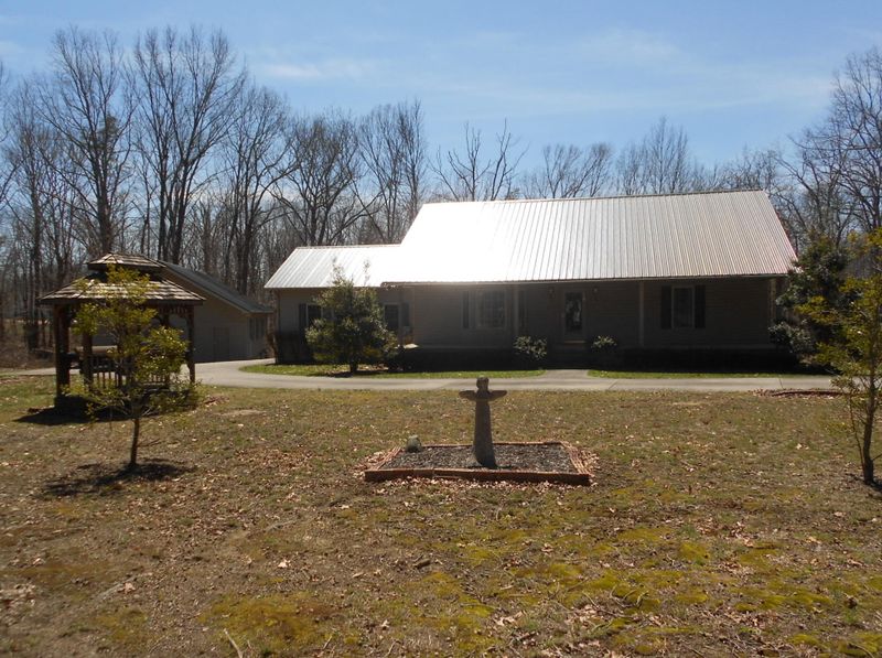 113 Will Dr, Crossville, TN 38555