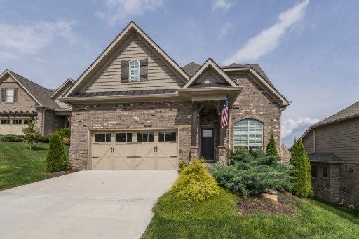 1130 Bishops Vw, Knoxville, TN 37932