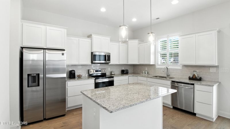 1130 Cedar Break Dr, Knoxville, TN 37932