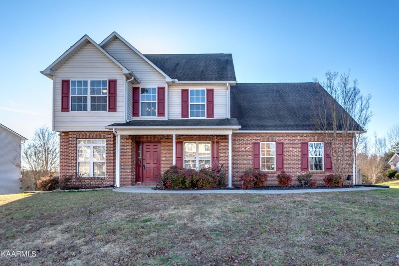 1130 Fox Ridge Dr, Powell, TN 37849