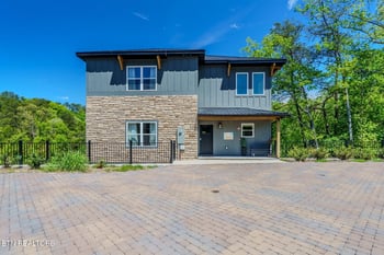 1130 Lee Cardwell Cir #5, Pigeon Forge, TN 37863
