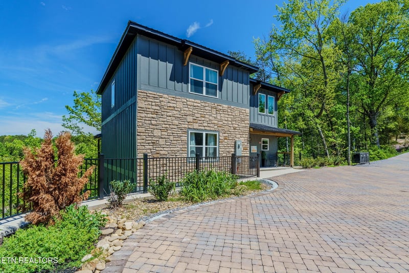 1130 Lee Cardwell Cir #5, Pigeon Forge, TN 37863