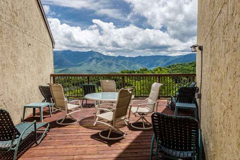 1130 Ski View Dr #111, Gatlinburg, TN 37738