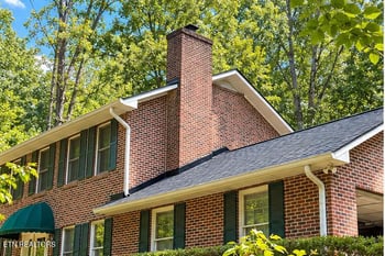 1130 W Outer Dr, Oak Ridge, TN 37830