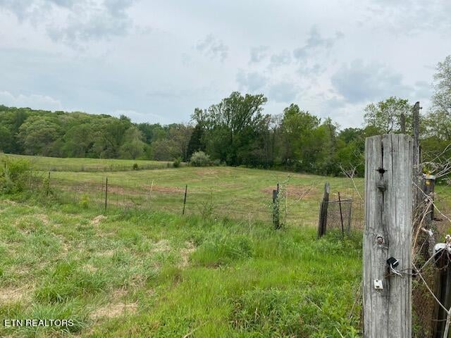 11303 N Couch Mill Rd, Knoxville, TN 37931