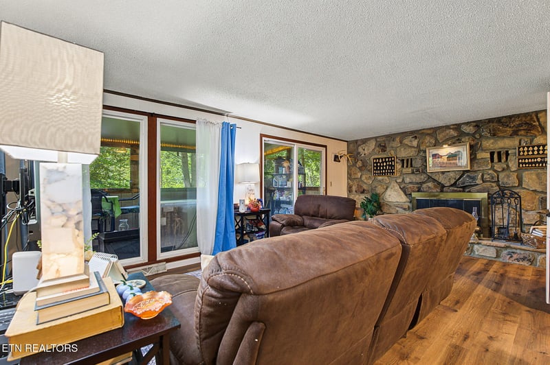 1131 Tanrac Tr, Gatlinburg, TN 37738