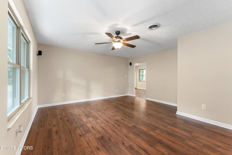 11318 Snyder Rd, Knoxville, TN 37932