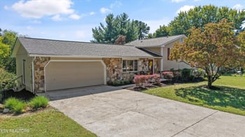 11324 Twin View Dr, Knoxville, TN 37932