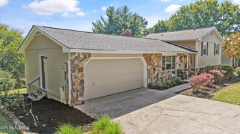 11324 Twin View Dr, Knoxville, TN 37932
