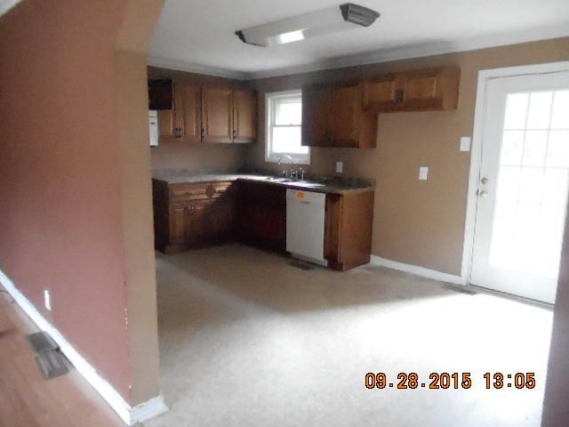 1133 Bruce Gap Rd, Caryville, TN 37714