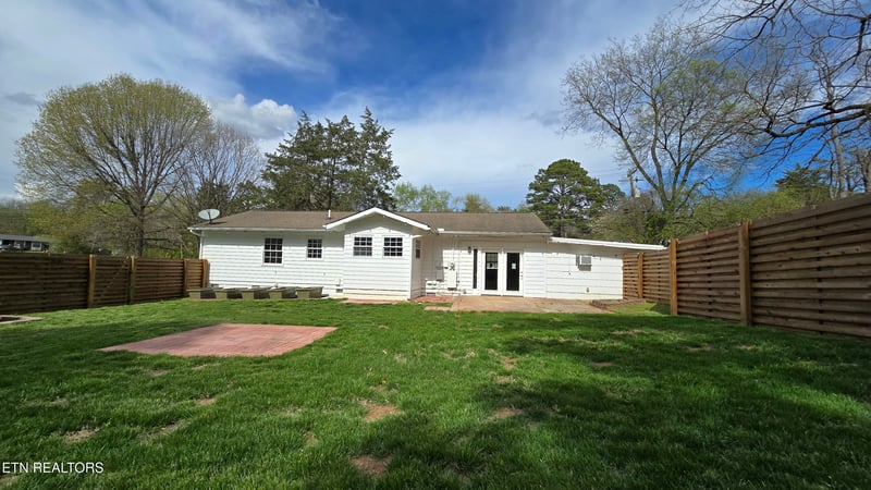 1133 Ferd Hickey Rd, Knoxville, TN 37909