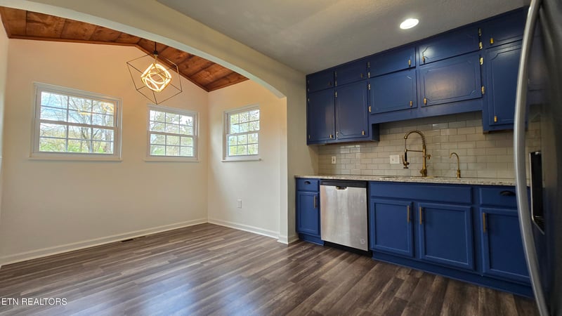 1133 Ferd Hickey Rd, Knoxville, TN 37909