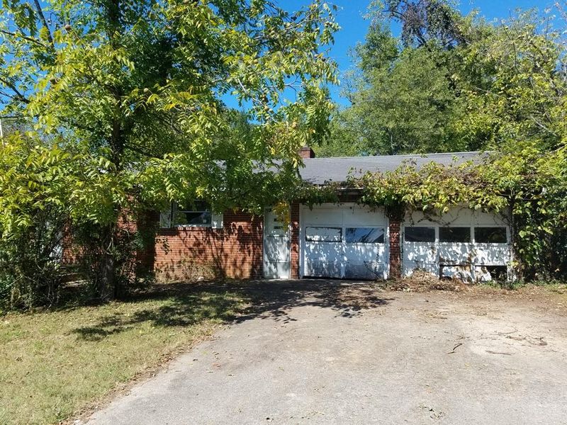 1133 Ideal Dr, Knoxville, TN 37938