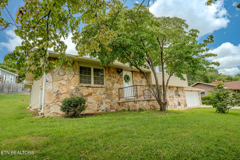 11333 Snyder Rd, Knoxville, TN 37932