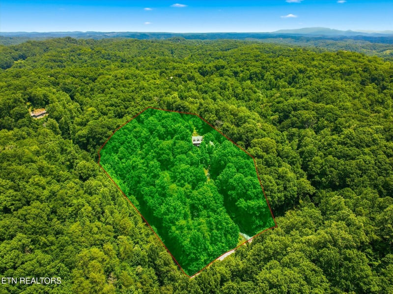 1134 Deer Trail Way, Seymour, TN 37865