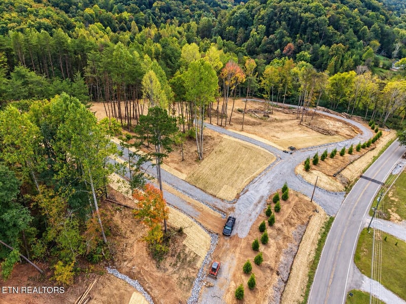 1134 Tarklin Valley Rd, Knoxville, TN 37920