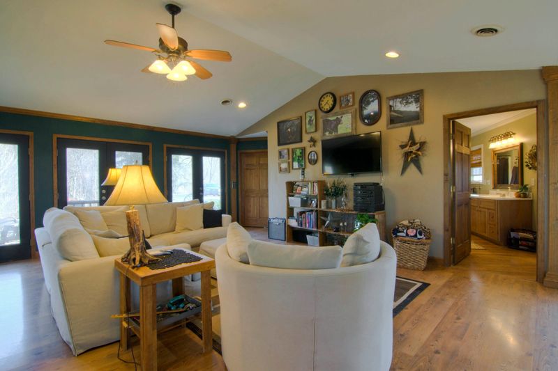 1135 Alpine Rd, Seymour, TN 37865