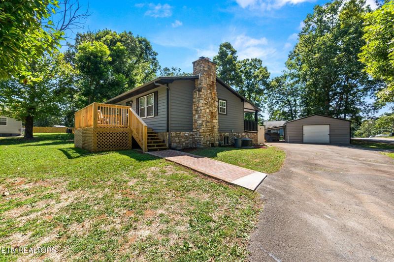 1135 Carding Machine Rd, Loudon, TN 37774