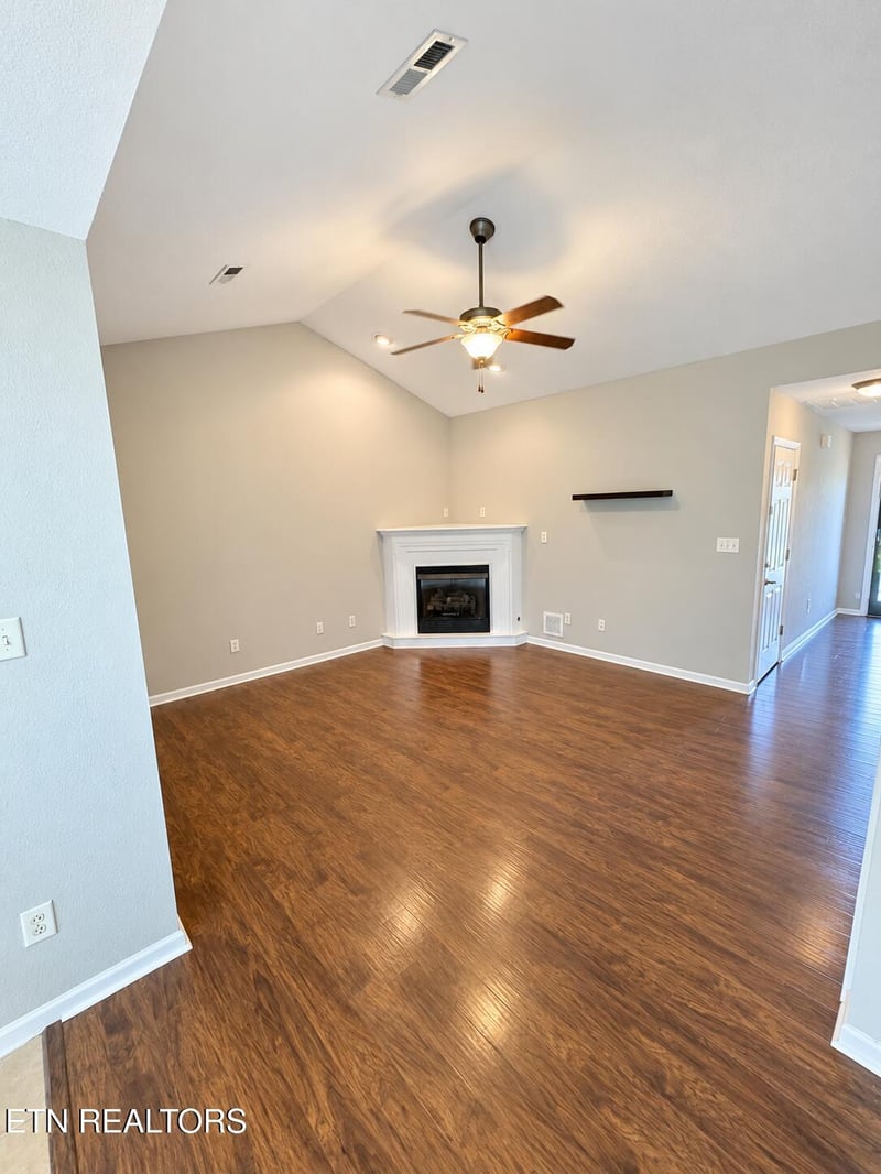 1135 Crested Springs Way, Knoxville, TN 37923