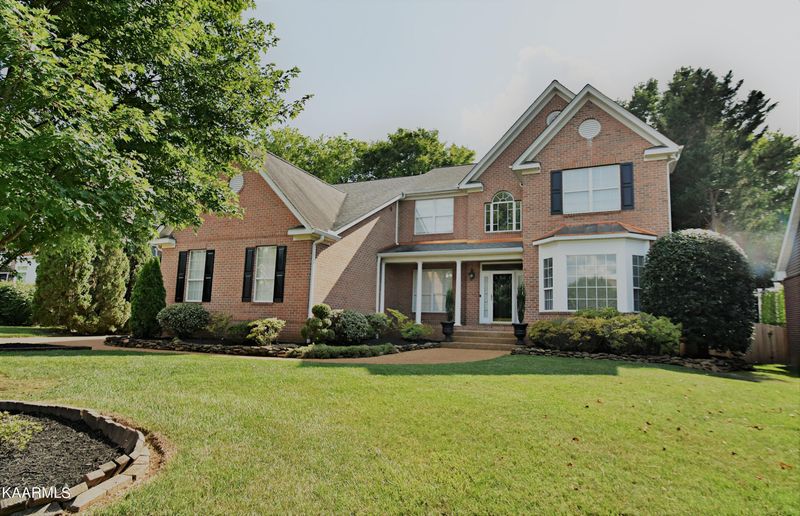1135 Woodsboro Rd, Knoxville, TN 37922