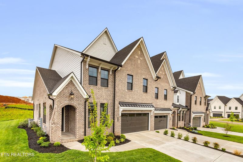 1136 Branch Hook Rd, Knoxville, TN 37934