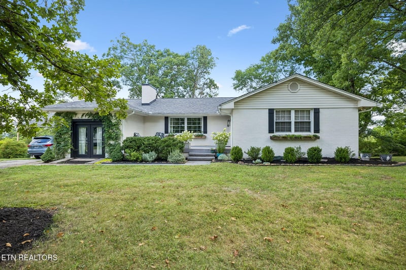 1137 View Dr, Maryville, TN 37801