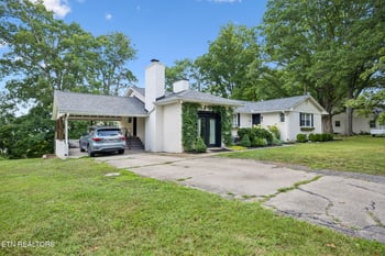 1137 View Dr, Maryville, TN 37801