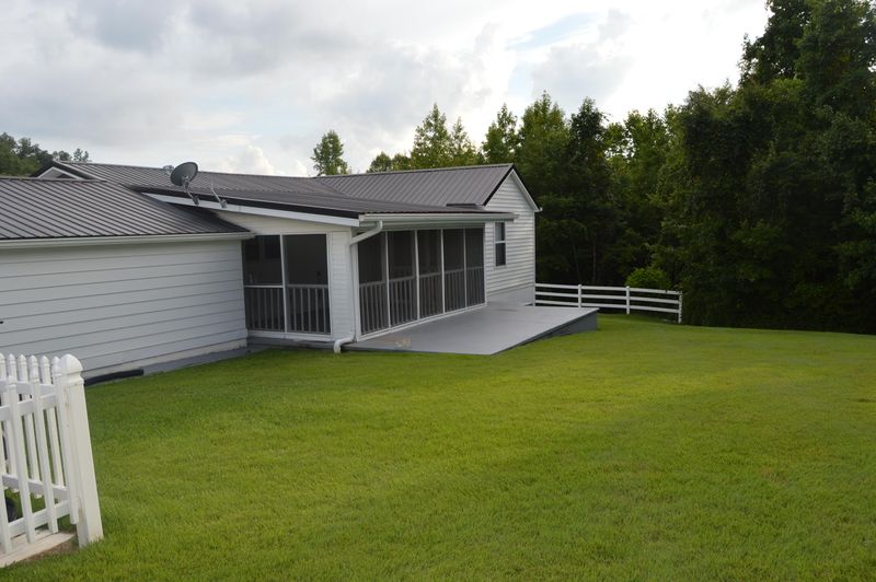 1138 Stanton Rd, Seymour, TN 37865