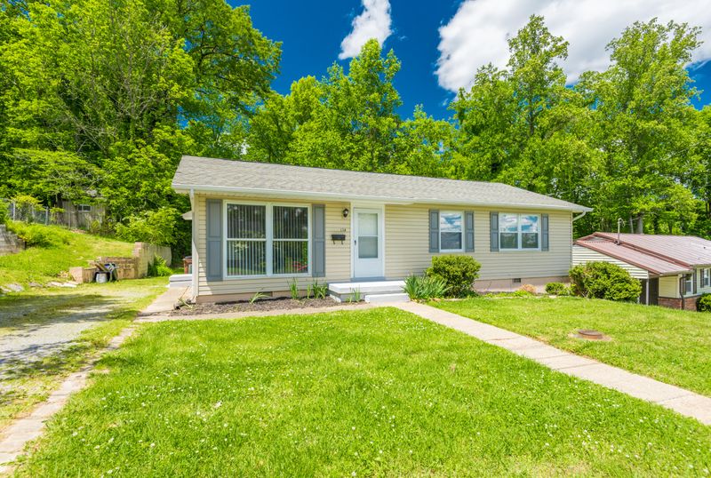 114 Amherst Ln, Oak Ridge, TN 37830