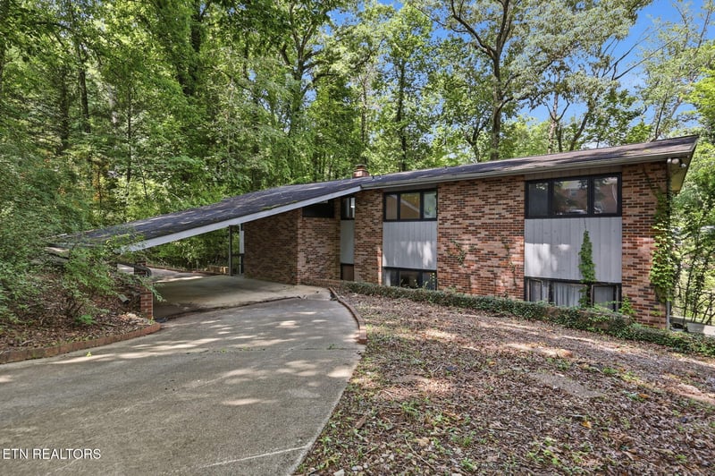 114 Balboa Cir, Oak Ridge, TN 37830