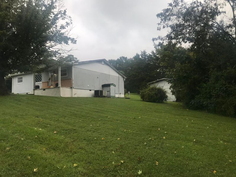 114 Cedar Ave, Luttrell, TN 37779