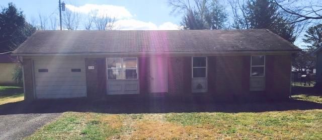 114 Cedar St, Sweetwater, TN 37874