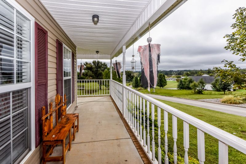 114 Cold Creek Rd, Madisonville, TN 37354
