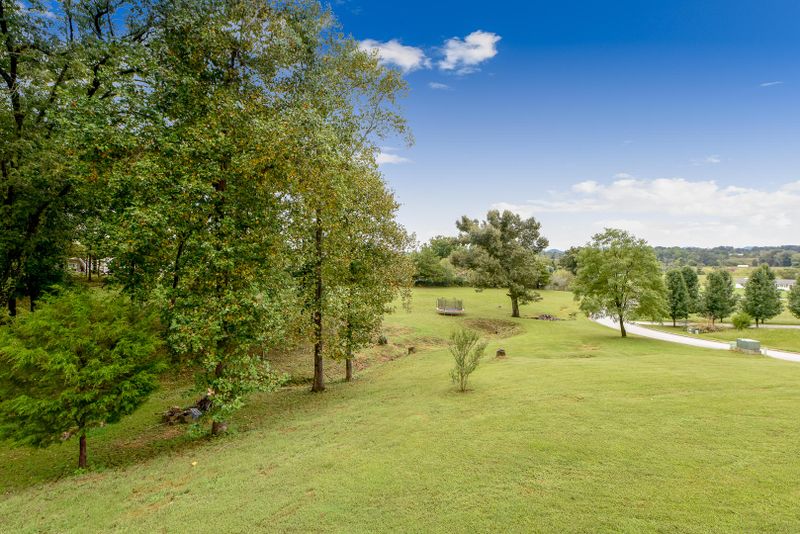 114 Cold Creek Rd, Madisonville, TN 37354