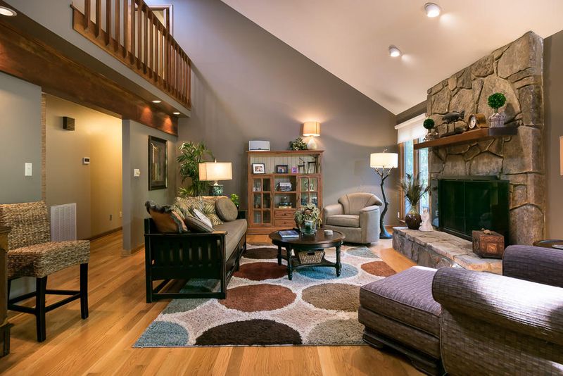 114 Crestview Ln, Oak Ridge, TN 37830