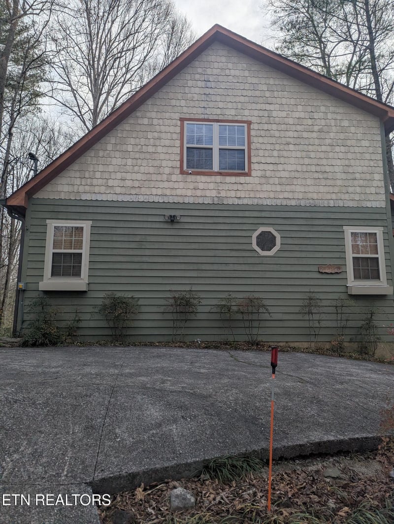 114 Cutter Gap Rd, Townsend, TN 37882