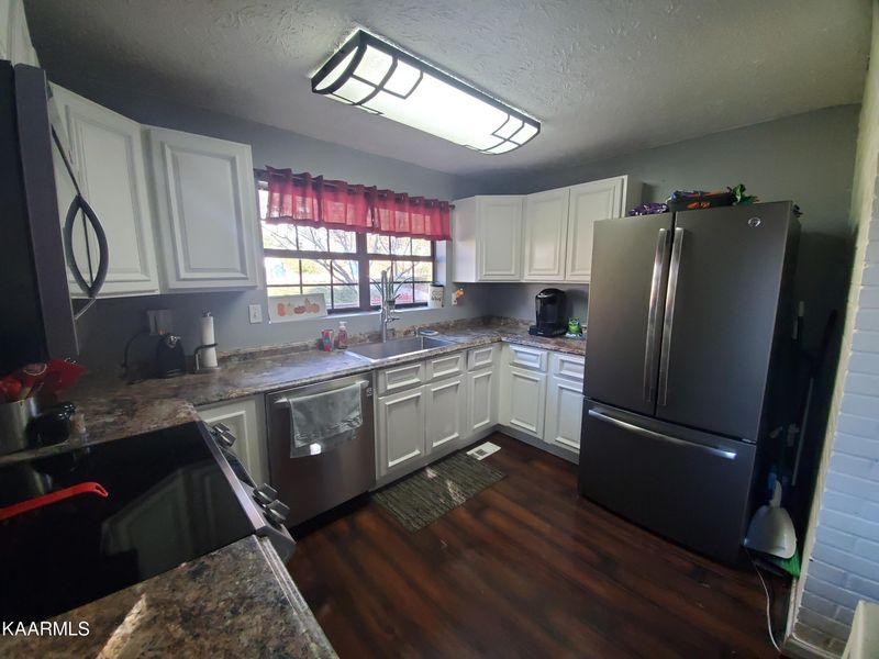 114 Decatur Rd, Oak Ridge, TN 37830