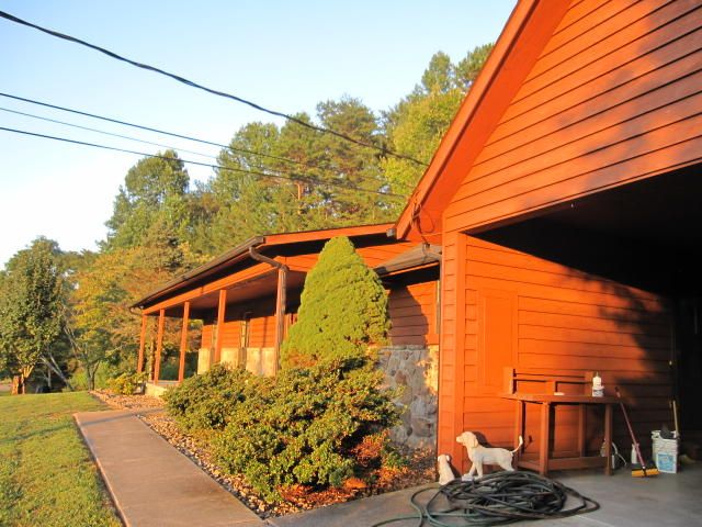 114 Den Ln, Heiskell, TN 37754