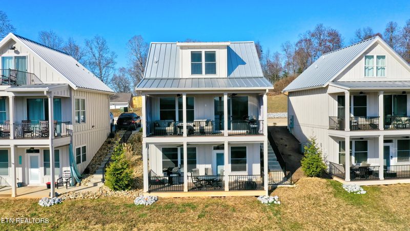 114 E East Harbor View Ln #A, Lafollette, TN 37766