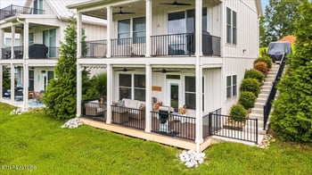 114 E Harbor View Ln, Lafollette, TN 37766