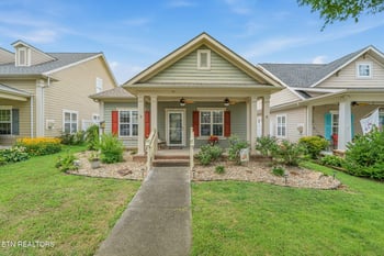 114 Forestberry St, Oak Ridge, TN 37830