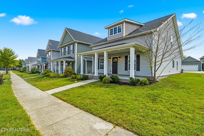 114 Hackberry St, Oak Ridge, TN 37830